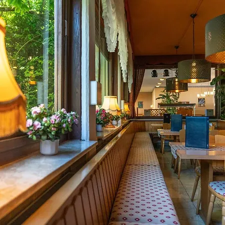 德斯酒店 酒店 2*